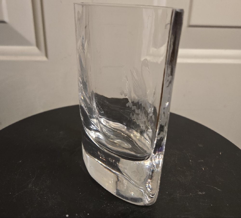 Josef Schott for Smålandshyttan Sweden Glass Vase w/ Engraved Swan Reeds Design - Picture 4 of 9